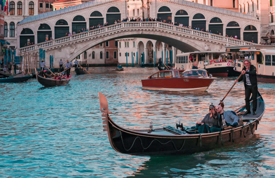 22 endless luxury charmeadventure