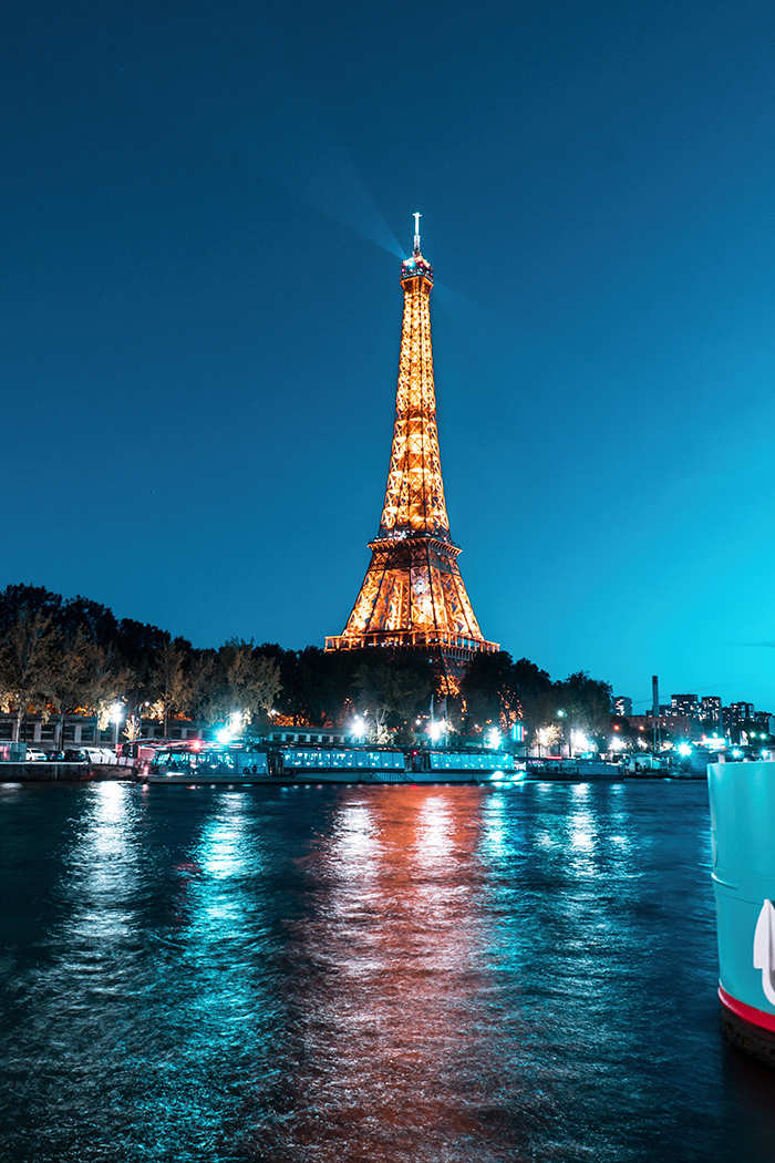 paris at night unsplash