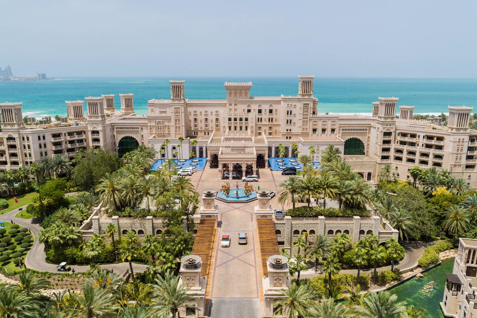 jumeirah-al-qasr-entrance-aerial-drone_landscape